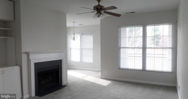 Building Photo - 46614 Drysdale Terrace