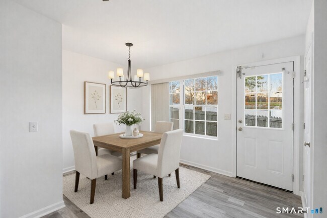 Building Photo - 135 Bucks Hl Rd