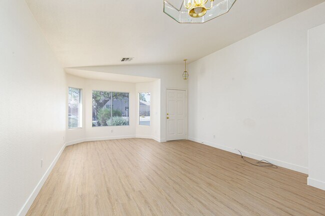 Building Photo - Single story 3 bedroom in gated community near Nellis AFB