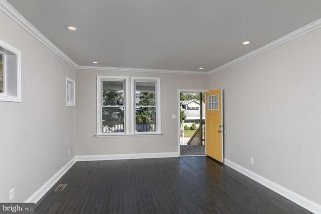 Building Photo - 3 Bedroom 3 Bath Single Family Home in Bal...
