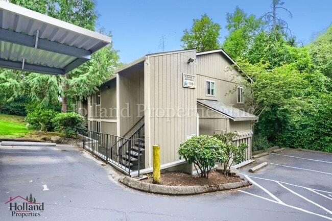 2BR Portland Home | Skylight, Wood Fireplace & Screened Porch - 2BR Portland Home | Skylight, Wood Fireplace & Screened Porch