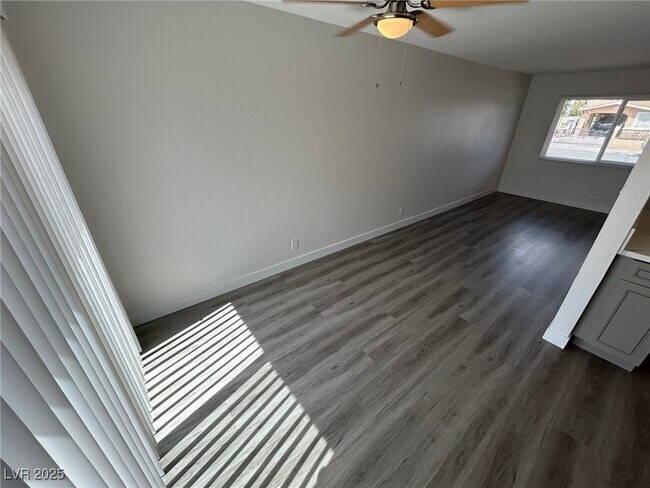 Foto del edificio - 820 Carpenter Dr