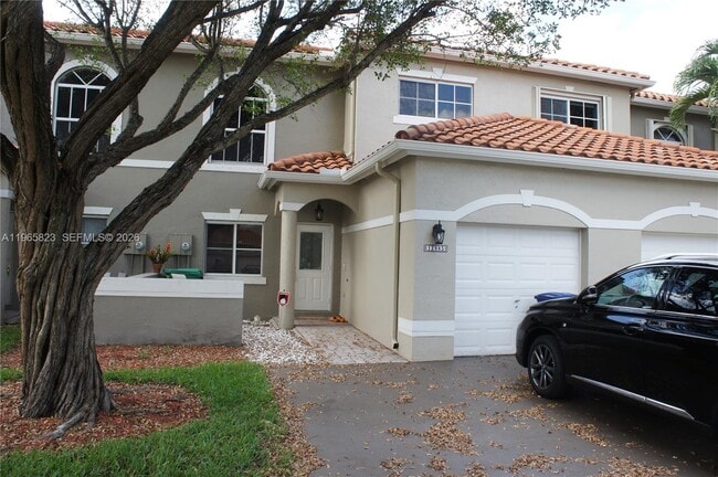 Building Photo - 12885 SW 49th Ct