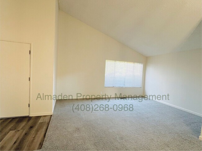 Foto del edificio - Newly Renovated Home Near Award Winning Sc...