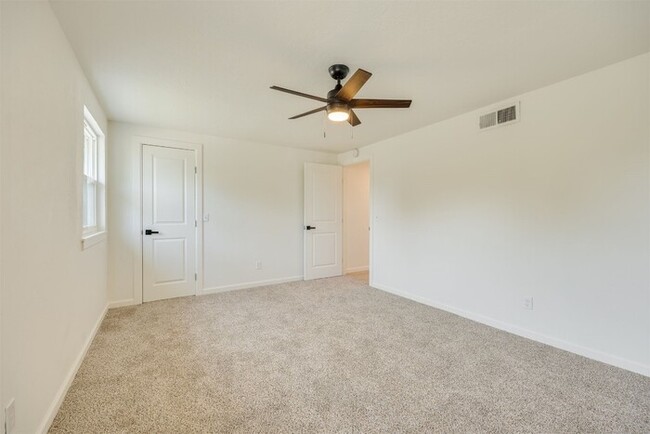 Building Photo - Beautifully updated. Home is for lease and...