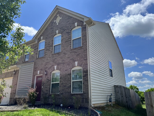 Building Photo - 475 Parmley Ln