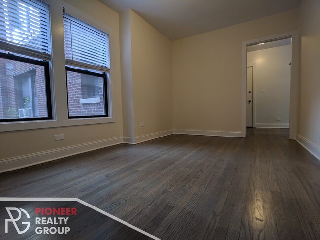 Foto del edificio - 2641 N Spaulding Ave
