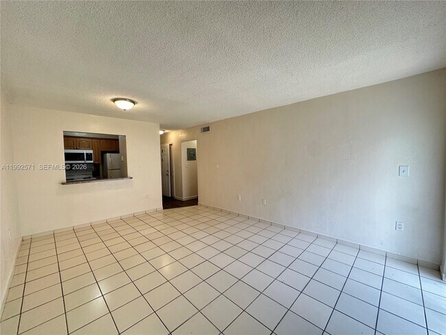 Building Photo - 1008 NW 45th Ave