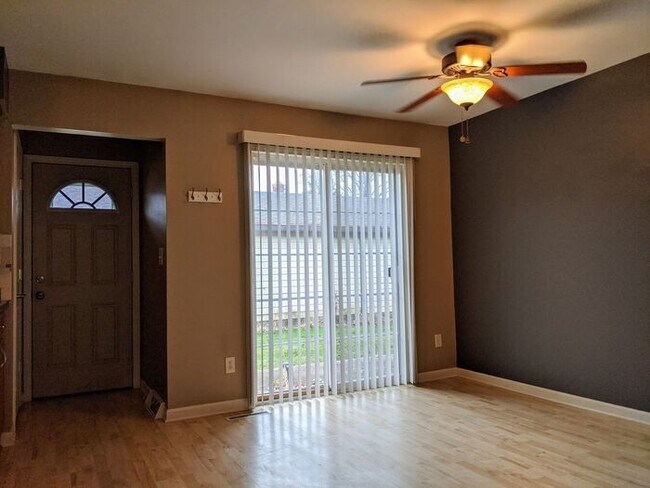 Building Photo - Two Story Cudahy Condo