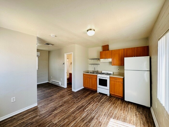 Primary Photo - Spacious Studio Available Now! Great Commu...