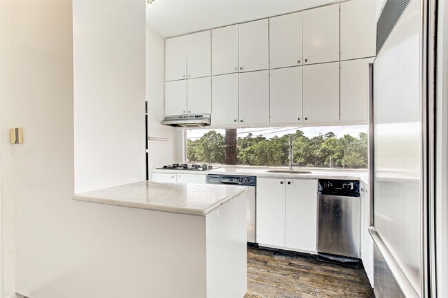 Foto del edificio - 5102 Scotland St
