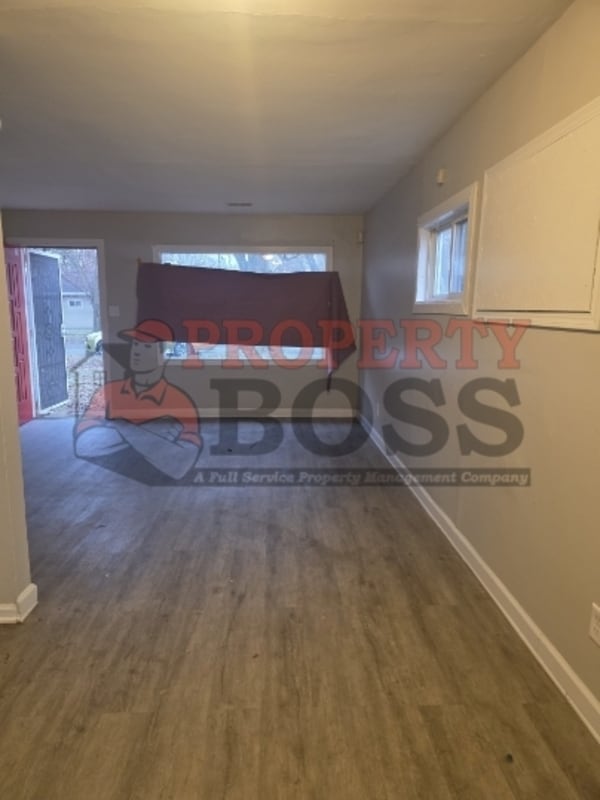 Building Photo - 2530 E 22nd Pl