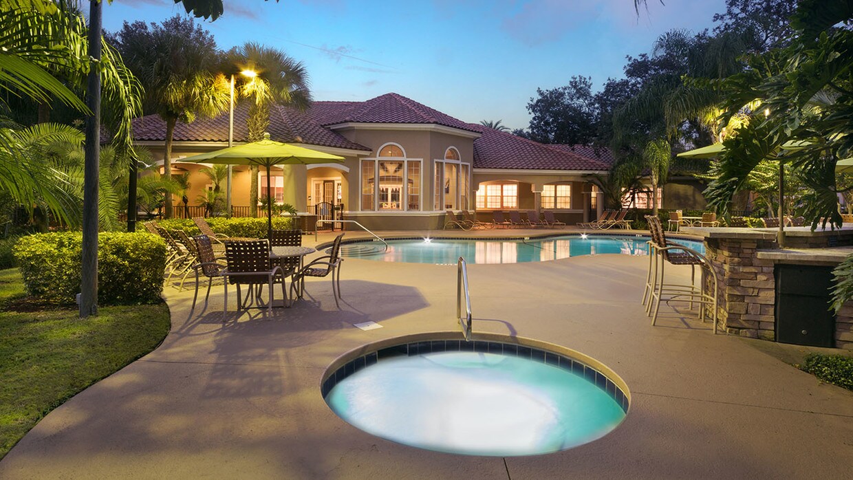 Lakeview Oaks Apartments Tampa, FL