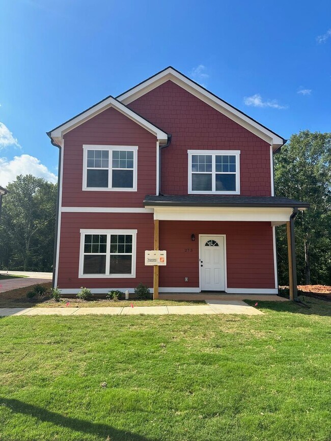 Building Photo - 4 Bedroom New Build Available for Pre-Leas...