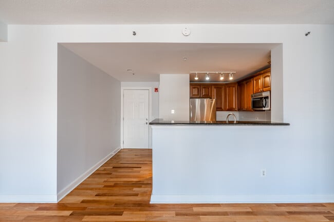 Kitchen - 6404 City Pl