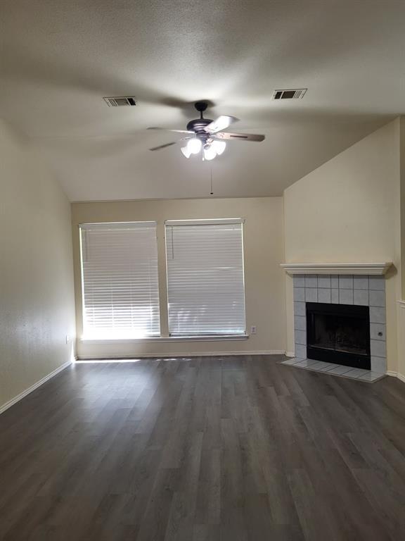Building Photo - 304 N Kings Canyon Dr