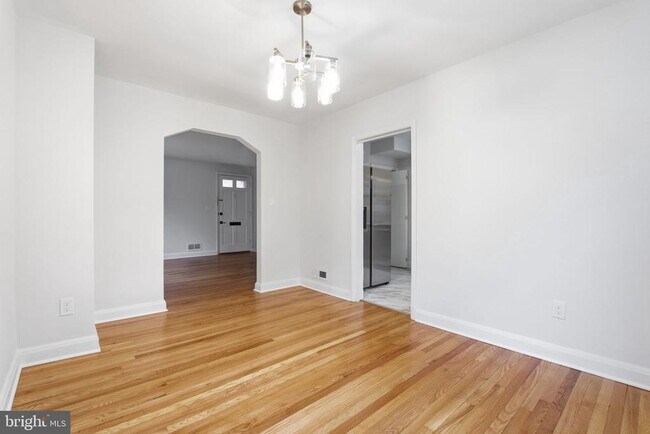 Building Photo - 182 Cherrydell Rd