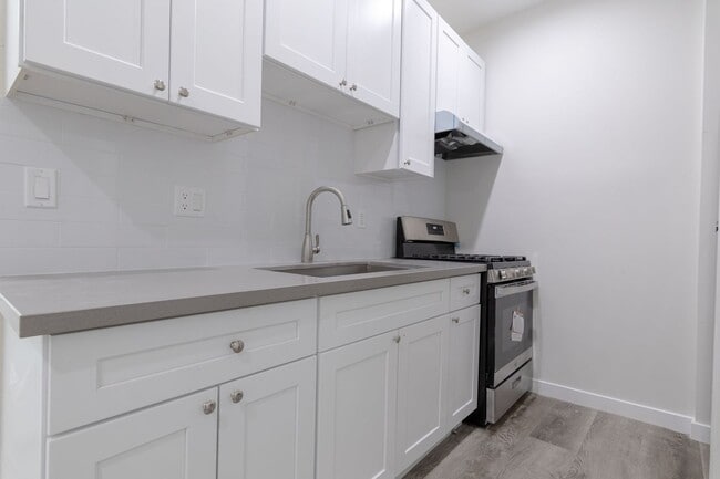 Interior Photo - Modern and Charming Junior 1-bedroom Apart...