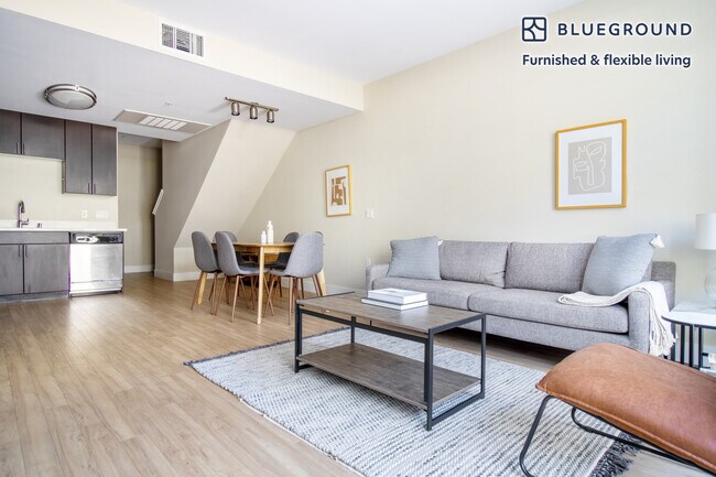 Building Photo - 839 Morrison Park Dr