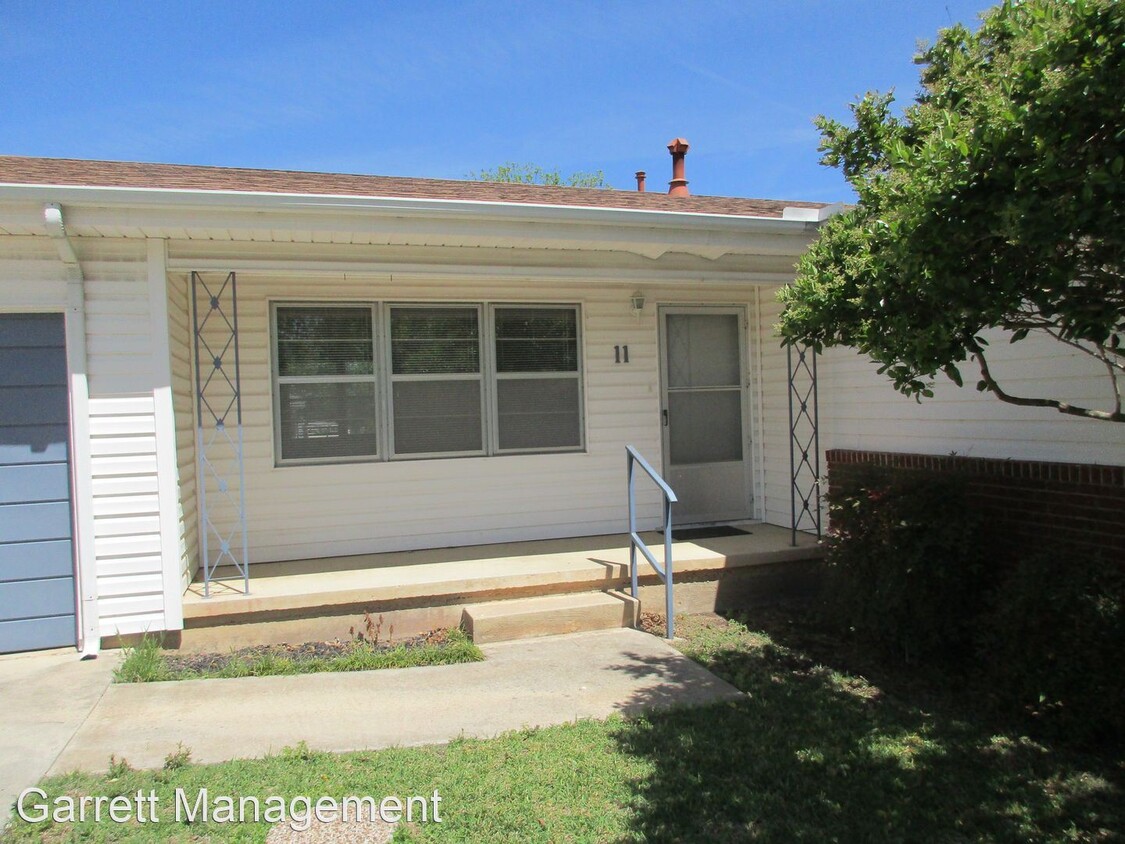 Primary Photo - 3 br, 1.5 bath House - 11 Bellaire Avenue