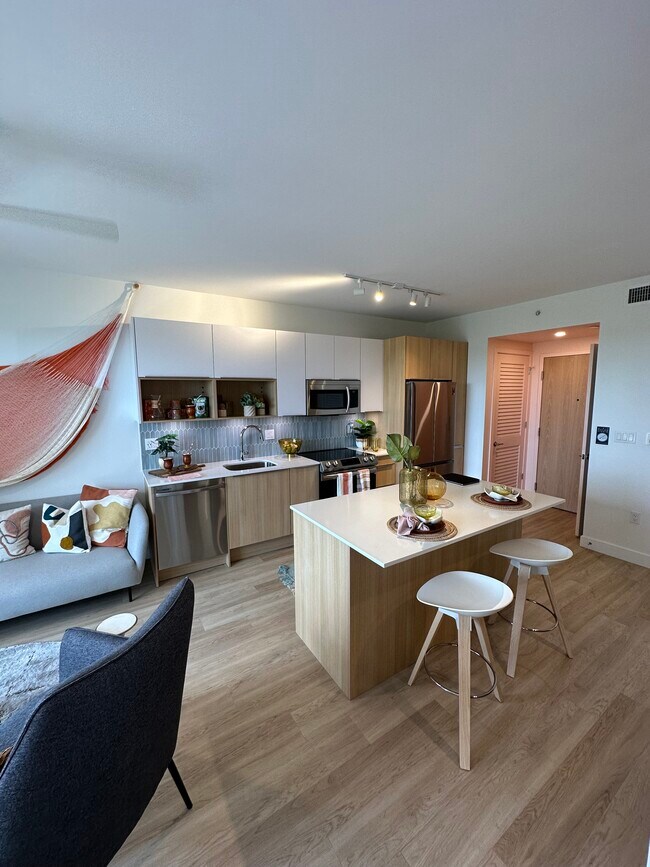 Foto del edificio - 598 NE 58th St