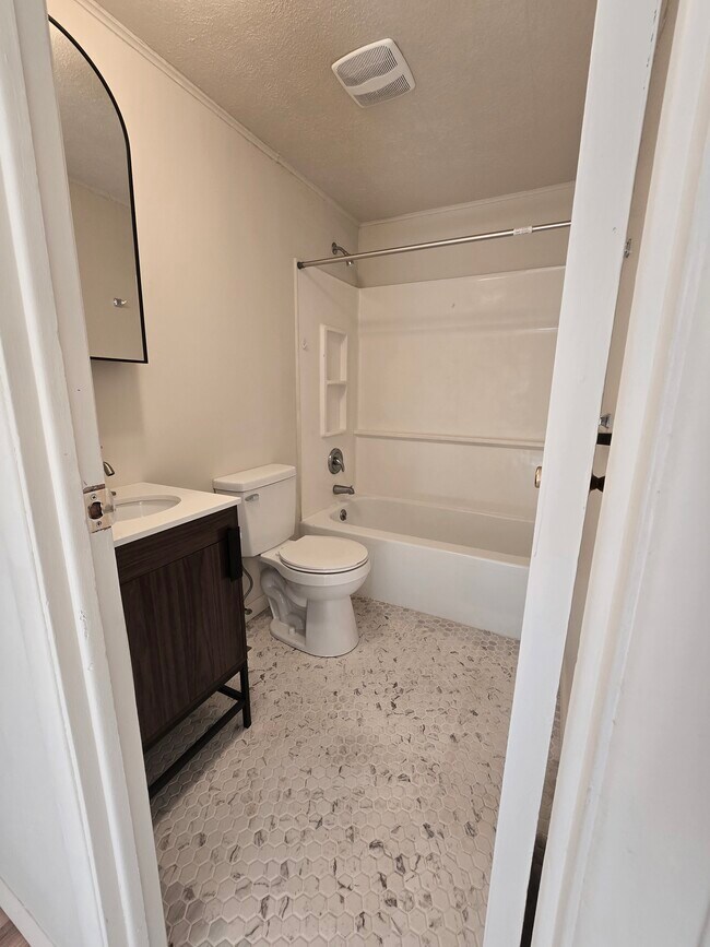 Foto del edificio - 168 Sackett Rd