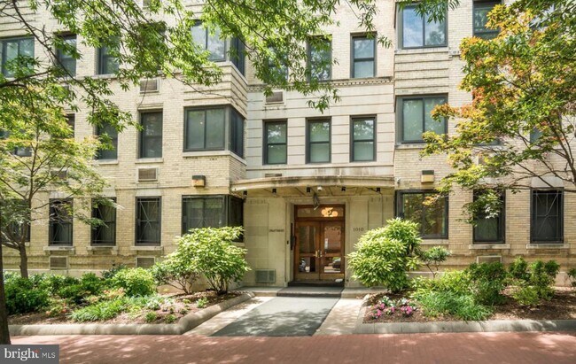 Foto del edificio - 1010 25th St NW