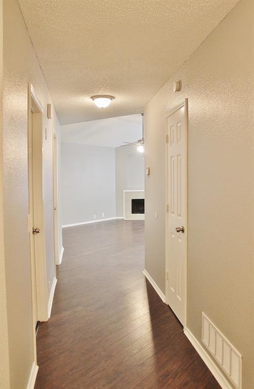 Foto del edificio - 1505 Heritage Blvd