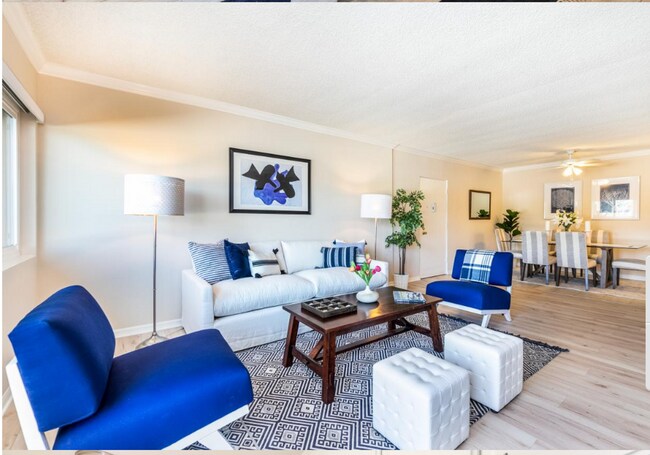 Building Photo - Resort Like Building 1+1