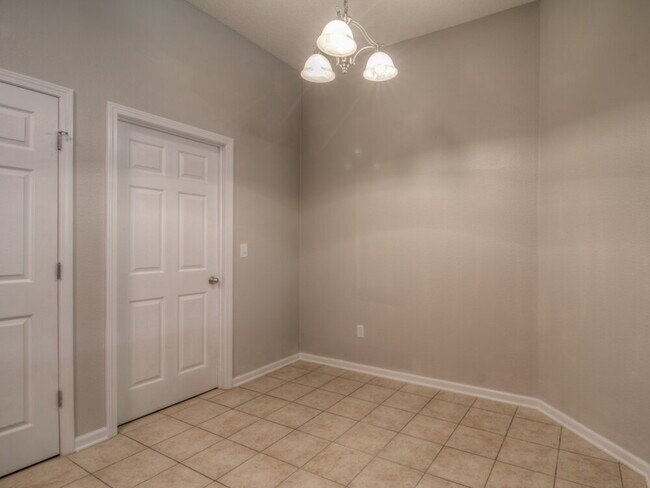Foto del edificio - 16380 Bamboo Bluff Ct