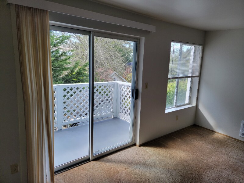 Photo - 10545 Greenwood Ave N (Seattle, WA)