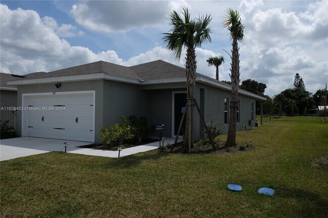 Building Photo - 209 Raspberry Rd