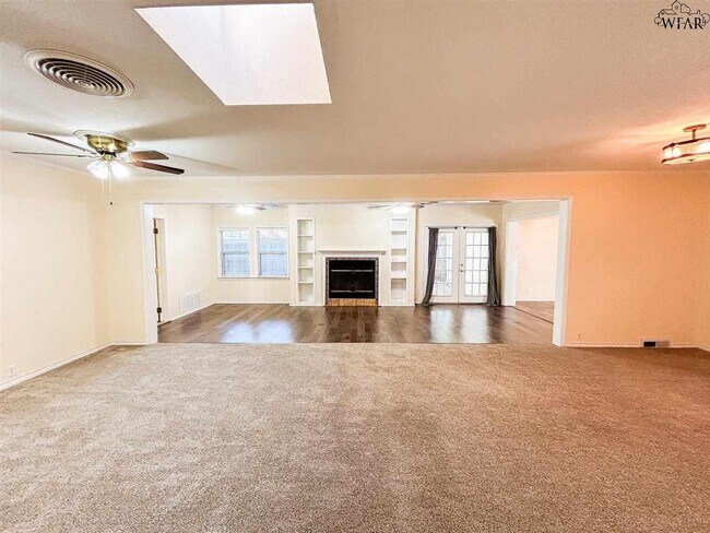 Foto del edificio - 3204 Martin Blvd