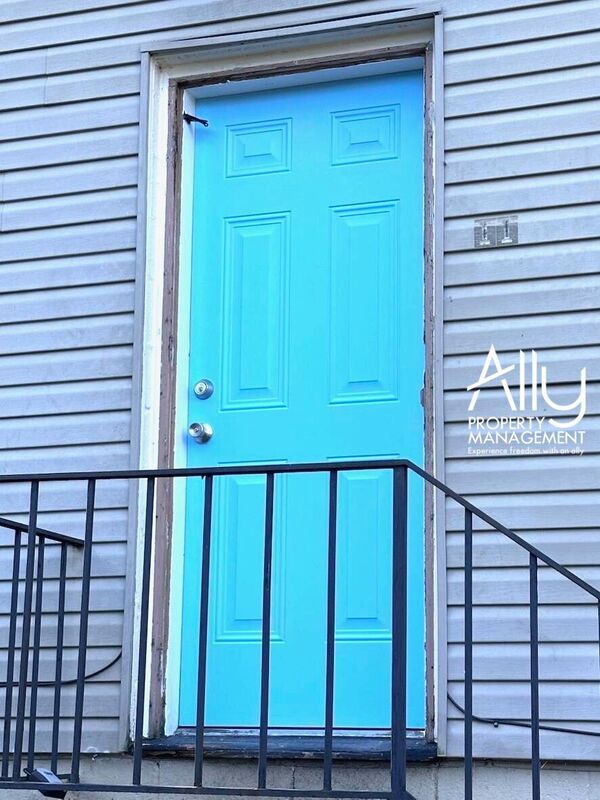 Foto del edificio - 648 Ivy Hill Ln