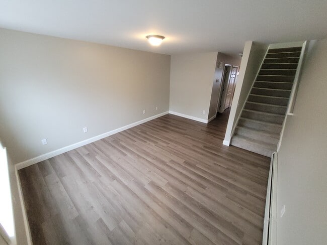 Building Photo - 10 Tourmaline Dr