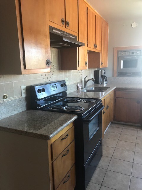 Foto del edificio - 2234 Lomita Blvd