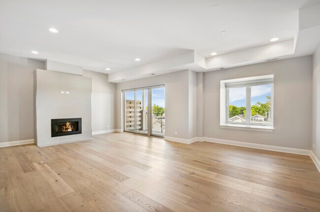 Foto del edificio - 833 Laurel Ave