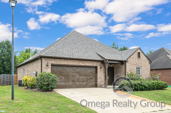 Foto del edificio - 252 Chesser Park Dr