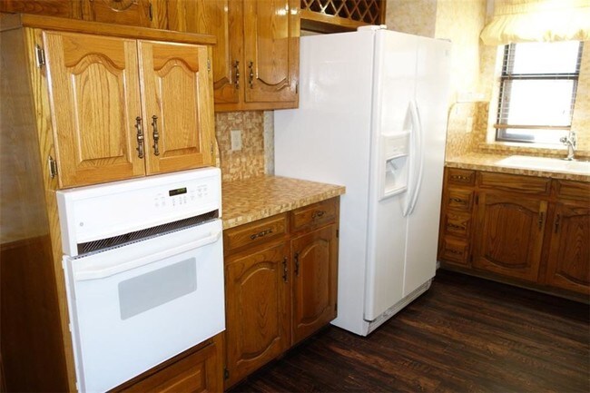 Foto del edificio - 1721 Throwbridge Ln