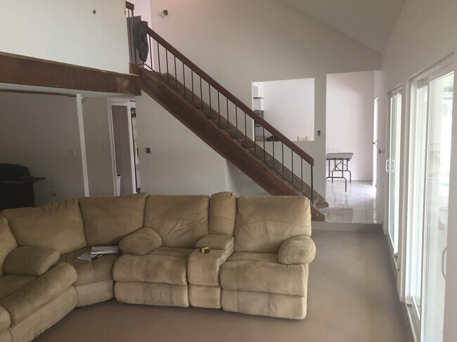 Foto del edificio - 4023 Stonehaven Rd