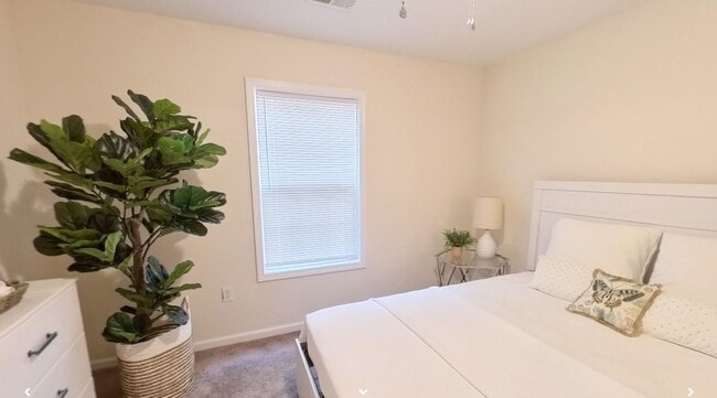 Interior Photo - Patriots Hollow at the Beach