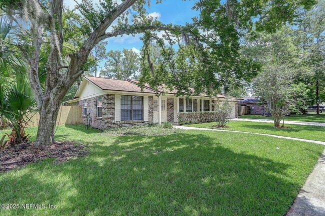 Foto del edificio - 1758 Alder Dr