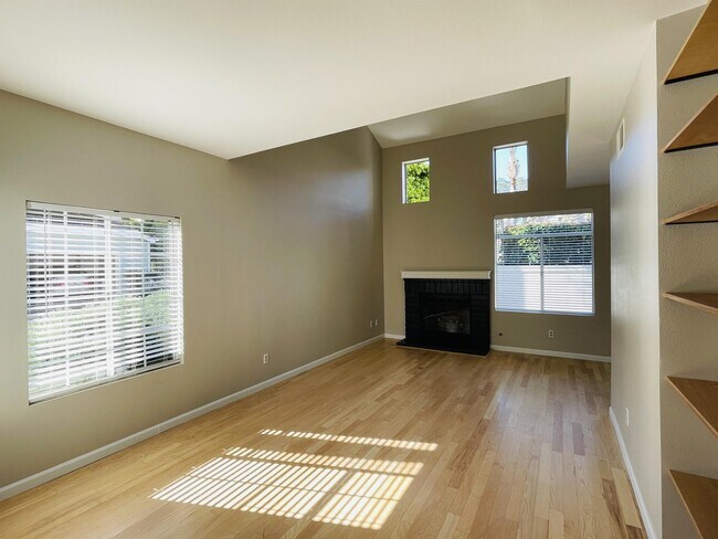 Building Photo - 13631 Tiverton Rd