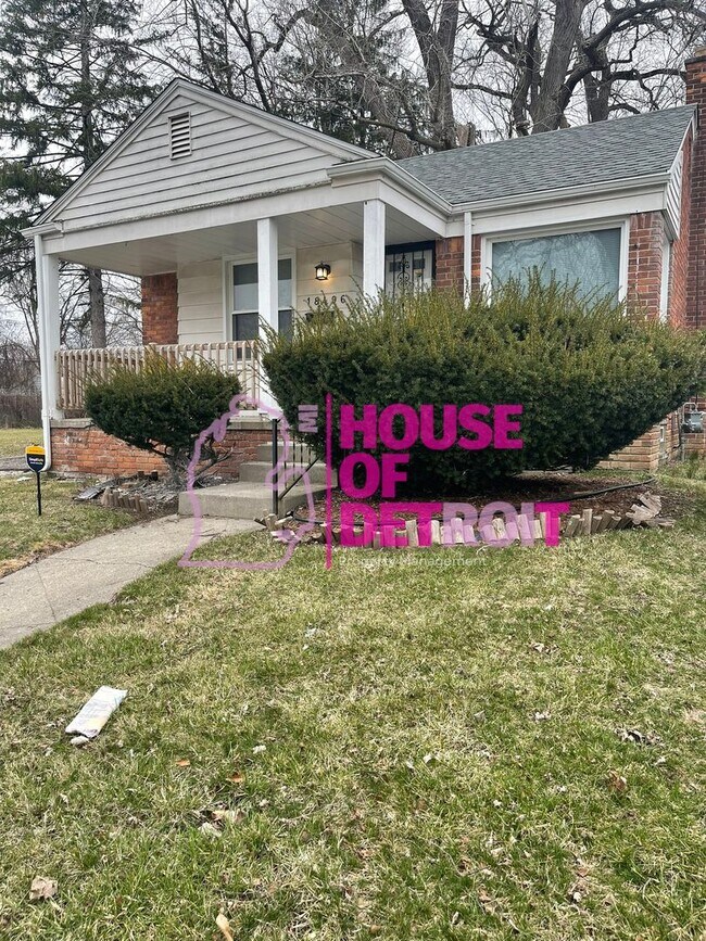 Building Photo - 3 BEDROOM | 1 BATH | FREE PRE SCREEN