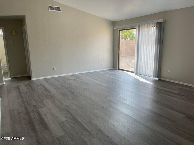 Foto del edificio - 2602 S 80th Ave