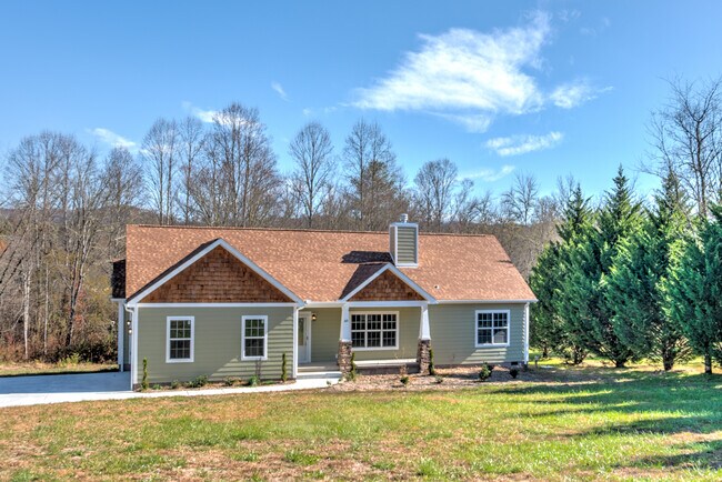 Building Photo - 265 Lewis Creek Dr