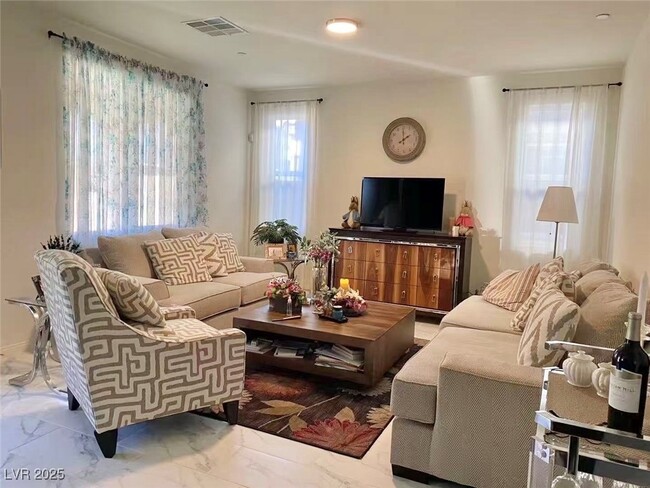 Foto del edificio - 845 N Water St