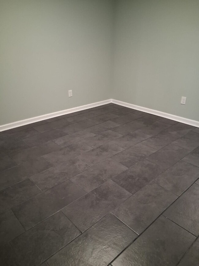 Building Photo - 804 Boston St