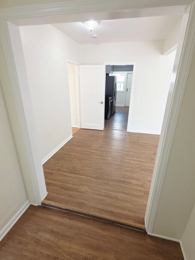 Foto del edificio - 449 W Harvard St