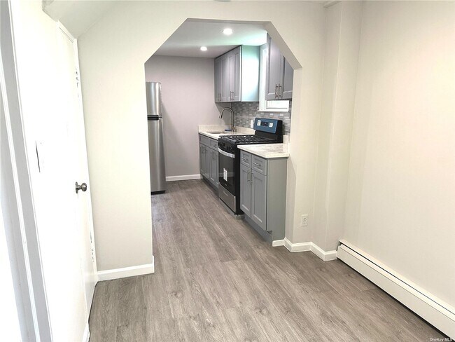 Foto del edificio - 191 Greenpoint Ave